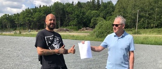 Avtal påskrivet: Hundpark öppnar i Mariefred 
