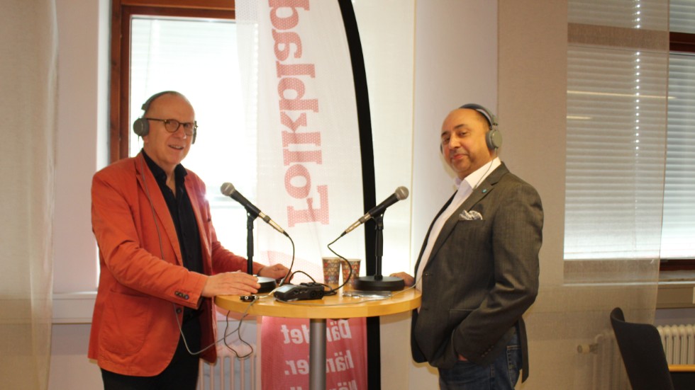 Darko Mamkovic (till höger) är här gäst i Folkbladets podd Widar Möter. 