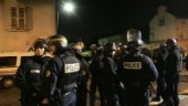 Våldsamma sammandrabbningar i Parisförort