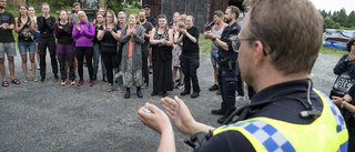 Försvunne treåringen återfunnen på ett berg: ”Mår efter omständigheterna bra” 