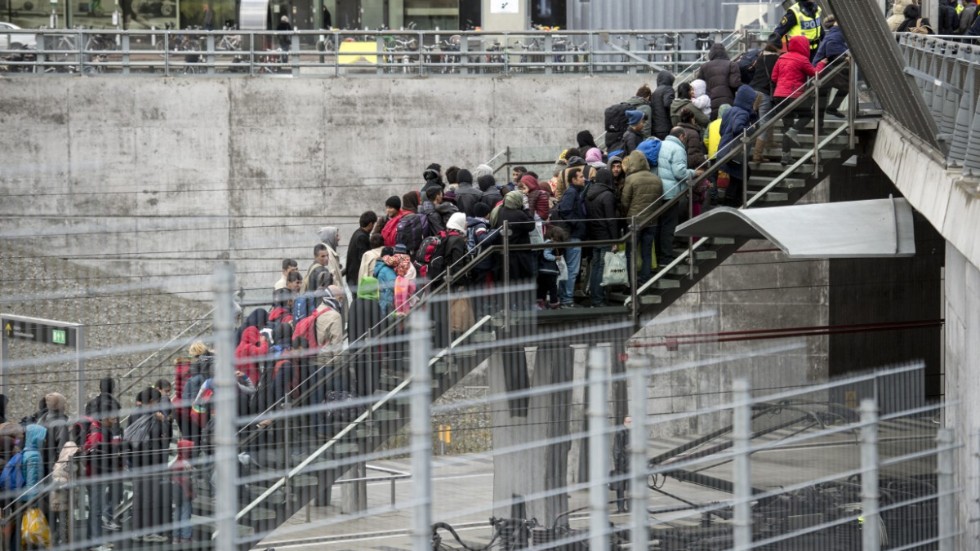 Hösten 2015 flydde många människor genom Europa. På bilden vid Hyllie station i Malmö. Arkivbild.
