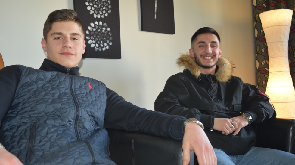 Kenan Hrnic´ och Aram Maslem, elever på Vimmerby gymnasium saknar kompisarna på skolan.