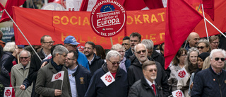 Socialdemokraterna släpas in i framtiden av yttre krafter