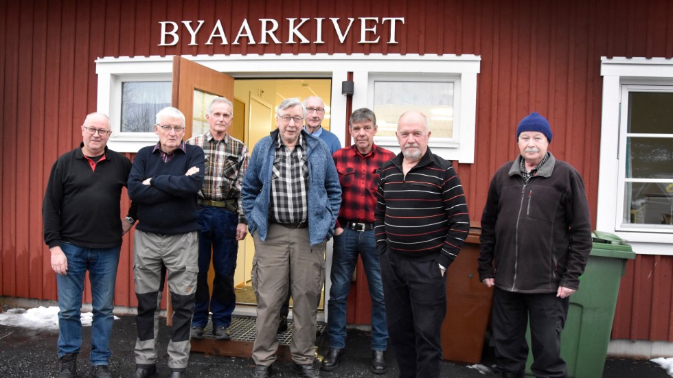 Från vänster Thomas Sundström, Rune Bergström, Allan Brännvall, Roland Sundström, Agne Karlsson, Bo-Erik Johansson, Karl-Erik Hansson och Hans Öqvist.