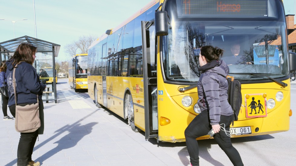 Tätare trafik med stamlinjer mellan Visby och de övriga samhällena ska locka fler att ta bussen.