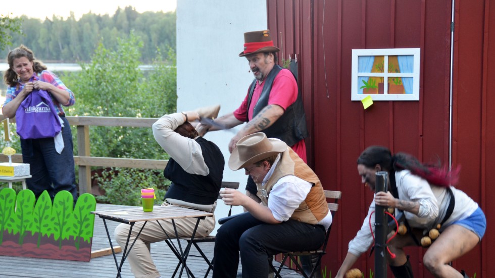 Scen ur Bröts "Potatiskriget", Vassholmen sommaren 2018.