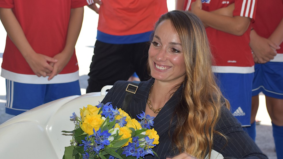 Vimmerby kommun hedrade Kosovare Asllani för VM-bronset när hon besökte Bullerby Cup i somras. Men förslaget att döpa en gata eller annan offentlig plats efter henne vill inte majoriteten bifalla.