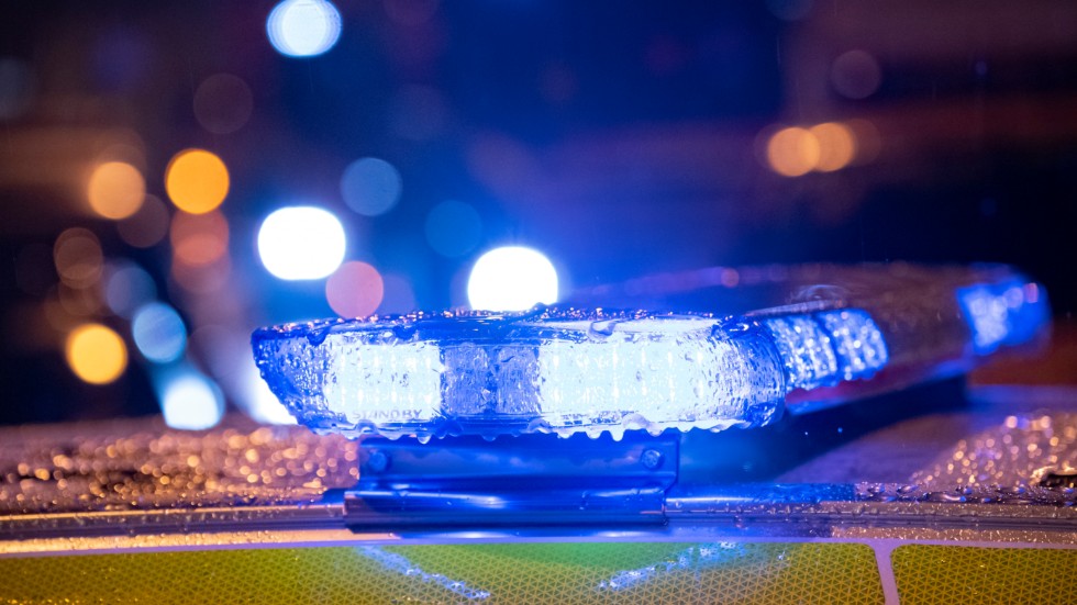En berusad man greps misstänkt för stöld på en mindre ort i Eksjö kommun.