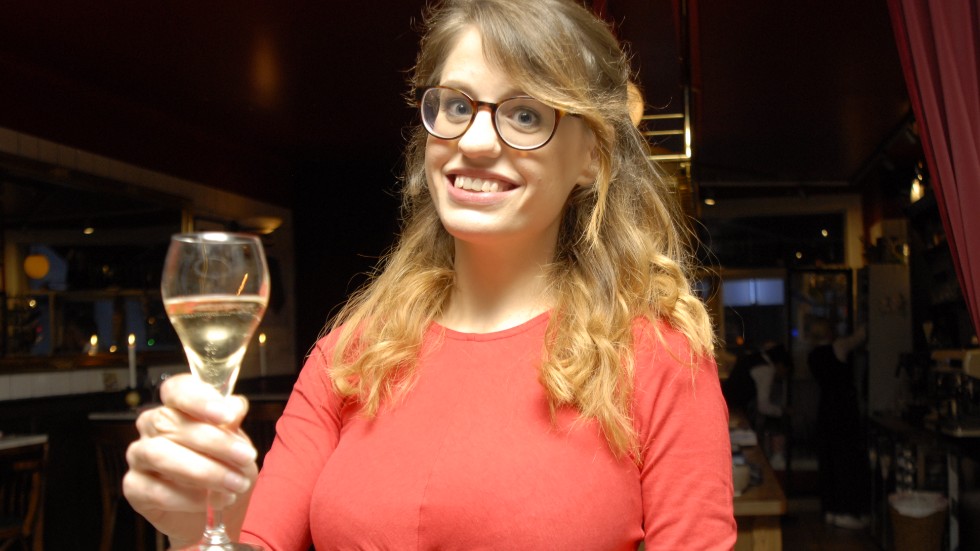 Monica Levin från Fjärdhundra var en av deltagarna i champagneprovningen: ”Jag vill lära mig mer om historia och kultur”.