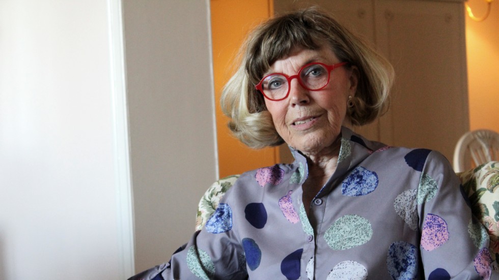 Monica Olander har skrivit dagens debattartikel i Folkbladet. Hon varnar för att se äldre kvinnor som "äldre" istället för som "kvinnor". 