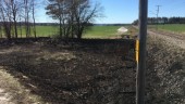Gräsbrand intill järnvägen: "Jättetorrt i marken"