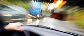 Vansinnesfärd av drograttfull 30-åring – körde för fort på fel sida av vägen, krockade med bil och smet