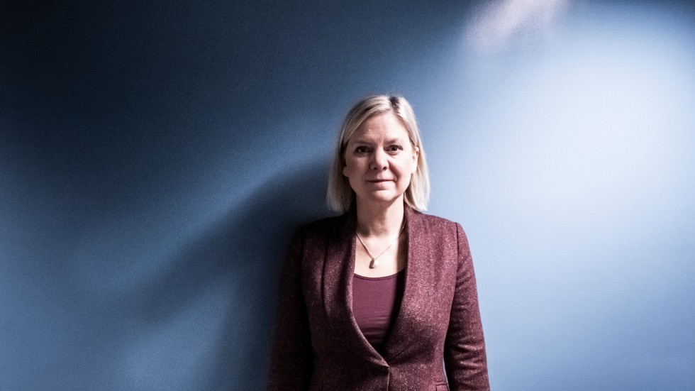 Finansminister/statsminister Magdalena Andersson bör inte tveka att lånefinansiera dubbelspår för Malmbanan anser dagens debattör.