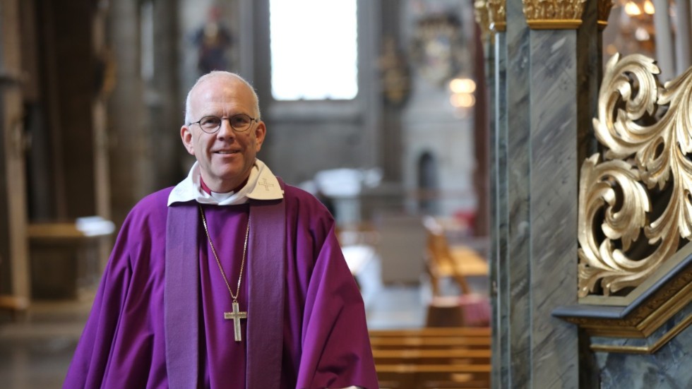 Biskop Martin Modéus vågar sig på att säga Glad Påsk! även detta prövande år. 