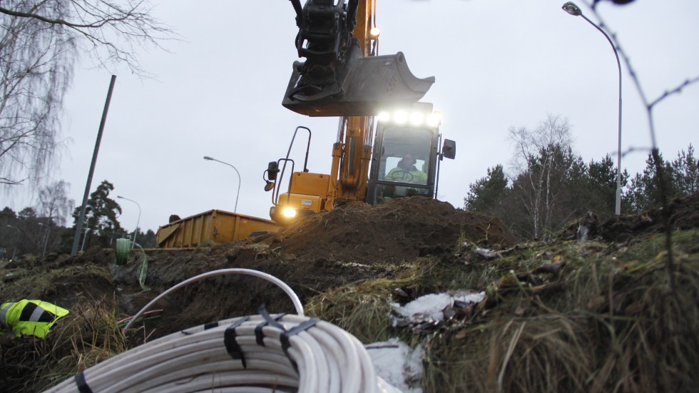 Vi vill dubbla regeringens satsning på bredbandsutbyggnad nästa år för att nå målet och för att minska gapet mellan stad och landsbygd, skriver Daniel Bäckström (C) med flera.