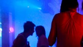 Man blev slagen i ansiktet under Hamnplan live • Var för närgången mot annans flickvän • Fick uppsöka sjukhus