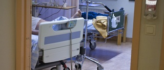 Antalet smittade på sjukhusen har halverats på en månad