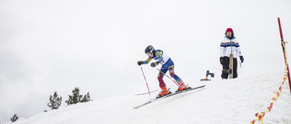 Äntligen tävlingdags i slalombacken