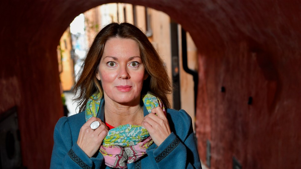 Anne Swärd (född 1969) är författare och kulturskribent. Förra året valdes hon in som ledamot i den då krisdrabbade Svenska Akademien. Senaste gav hon ut den hyllade romanen "Vera" (2017)