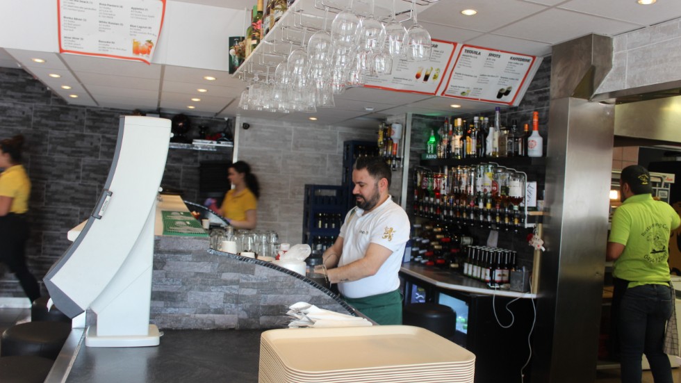 På Pizzeria Capri i Kisa har de tills vidare slutat att servera buffé på det klassiska viset. 
