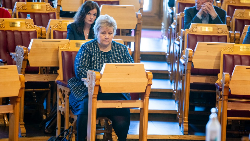 Norges statsminister Erna Solberg har begärt och fått utökade befogenheter av stortinget.