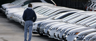Moody's: Bilförsäljning rasar i år