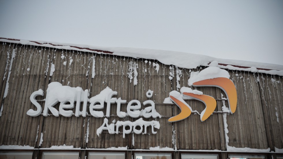 Skribenten tycker att det är hybris att investera 800 miljoner i en ny terminal på Skellefteå Airport.