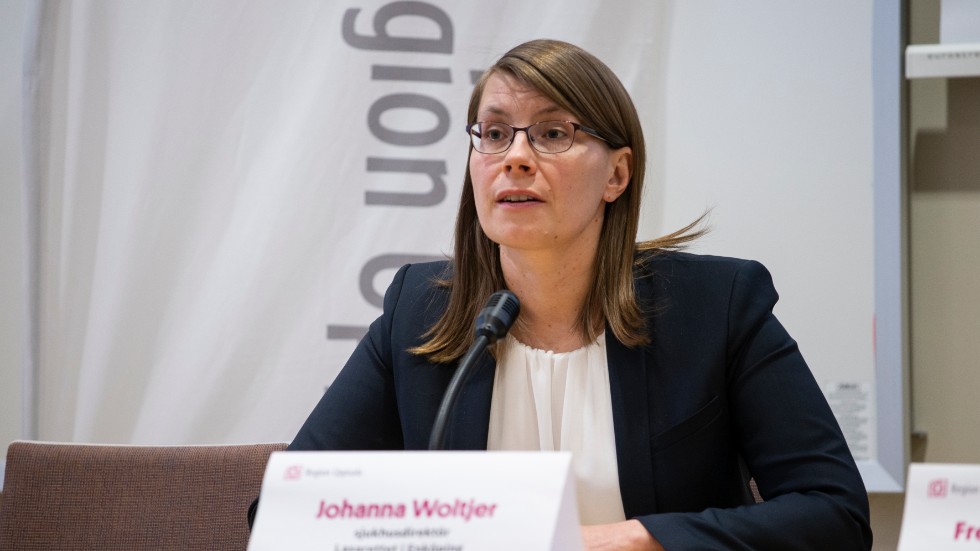 På Lasarettet i Enköping har det rapporterats rekordmånga fall av smitta på jobbet, berättar Johanna Woltjer som är sjukhusdirektör.