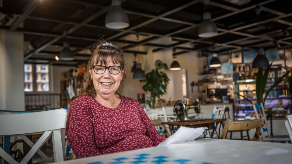 "Nej, det blir ingen kanelbulle på bullens dag. Jag har tröttnat på bullar, " säger Annika Ekberg och beställer in en syrisk frukost istället. 

