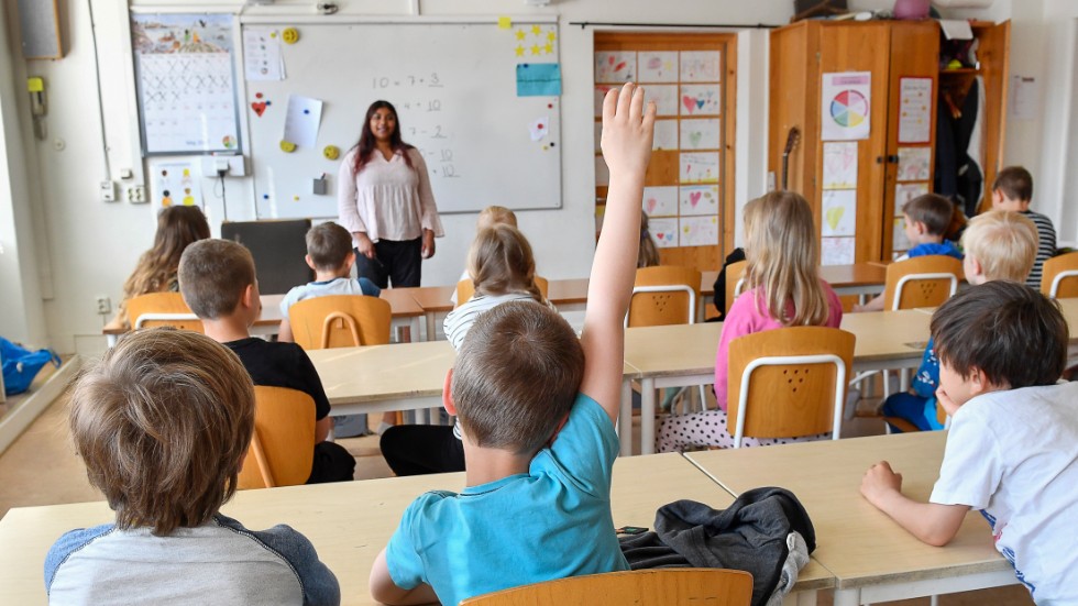 Treterminsförlaget ska skapa en bättre möjlighet för lärare och elever att lyckas, skriver Anders Härdevik.