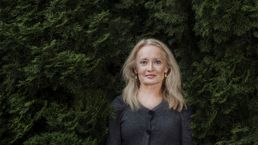 Dagens Nyheters vetenskapsjournalist Karin Bojs debuterar som deckarförfattare. 