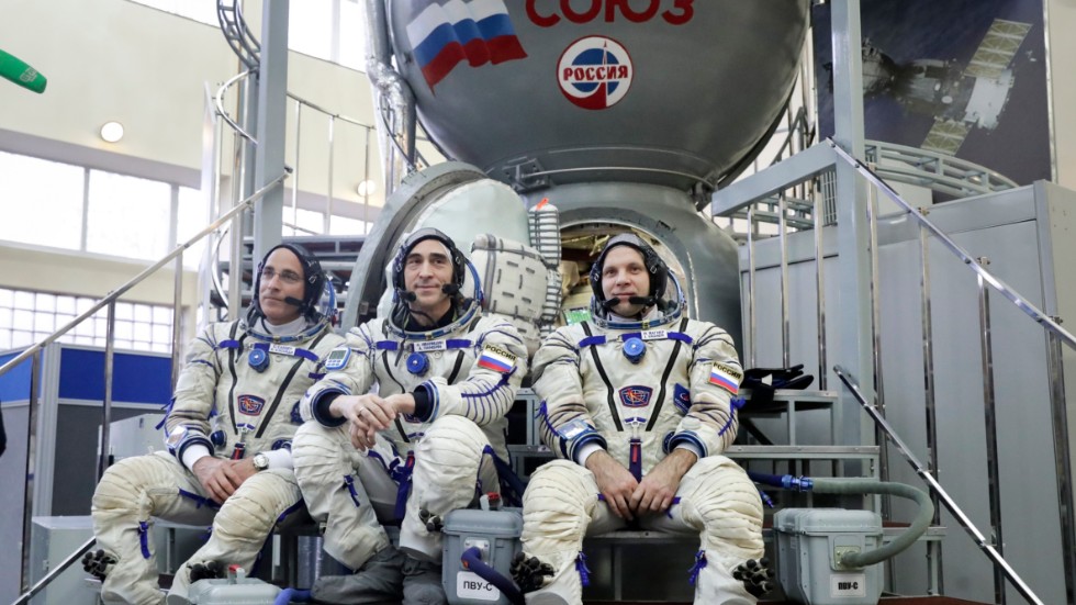 Christopher Cassidy, Anatolij Ivanisjin och Ivan Vagner tränar för fullt inför rymdresan. Bilden är från Stjärnstaden utanför Moskva i mars.