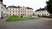 Maskarna käkar upp Löfstad slott