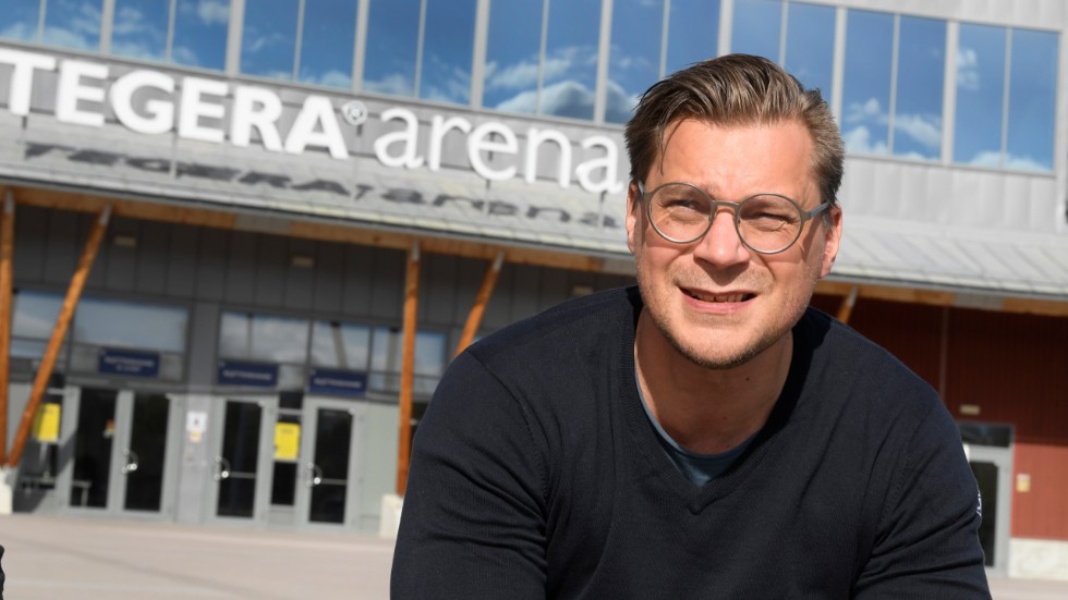 Björn Hellkvist, ny tränare för Leksands IF, fotograferad utanför Tegera Arena.