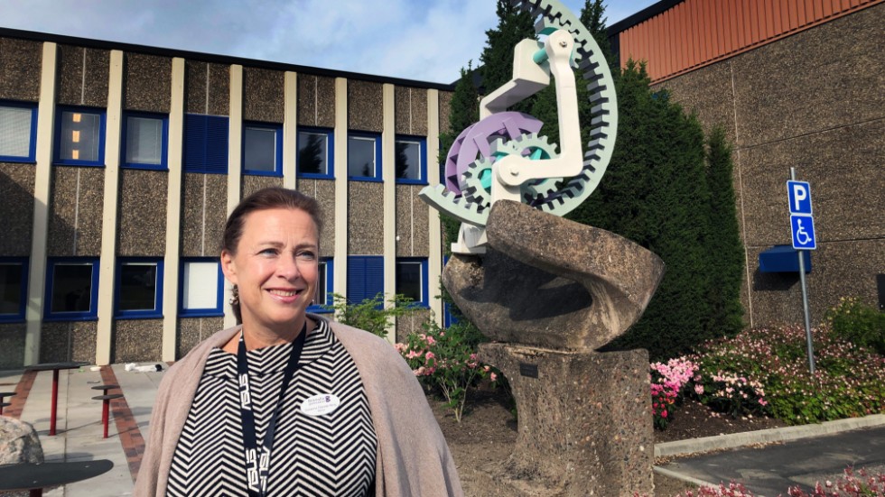 Rektor Susanna Ölander Borg är glad över de fina resultaten för Bråvallagymnasiet på F13-området utanför Norrköping.