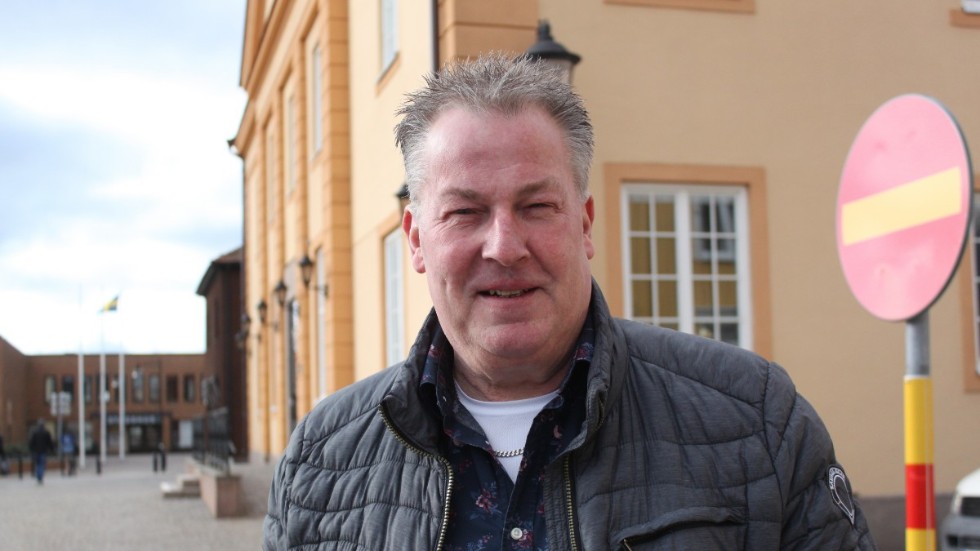 Vimmerby kommuns utvecklingschef Thomas Svärd går i pension efter sommaren. Han har lovat att finnas med som en resurs tills en efterträdare är på plats