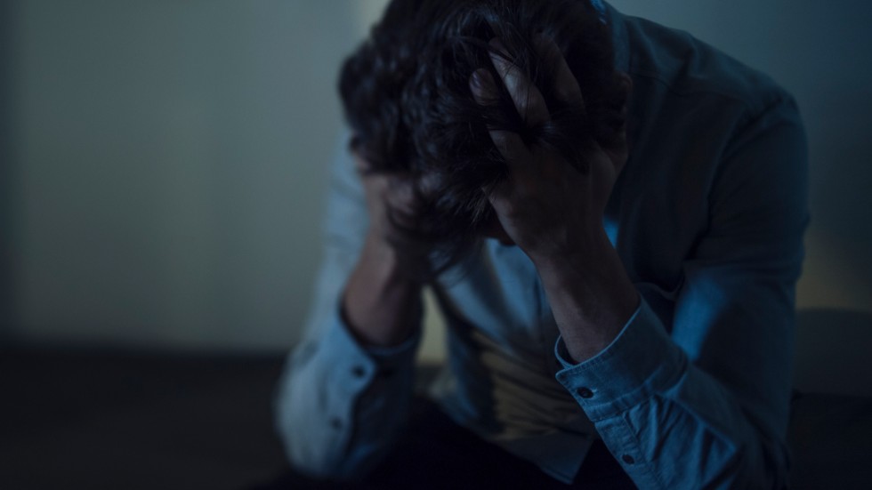 Personer med psykiatriska diagnoser bollas mellan olika vårdnivåer i samhället utan att få hjälp någonstans, skriver Hans Bergström.