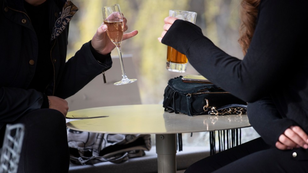  Idrott och alkohol, hör inte ihop. Skriver Micael Söderström Södermanlands läns Nykterhetsförbund.