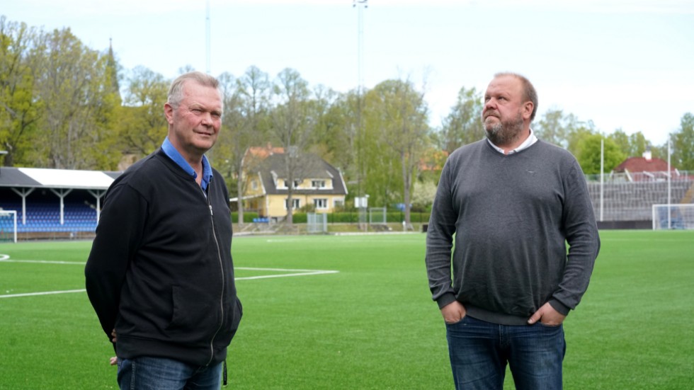 Vad händer med Åtvidabergs FF? Sportchefen Mats Karlsson och ordföranden Martin Siggesjö hävdar bestämt att klubben är oskyldig till anklagelserna.