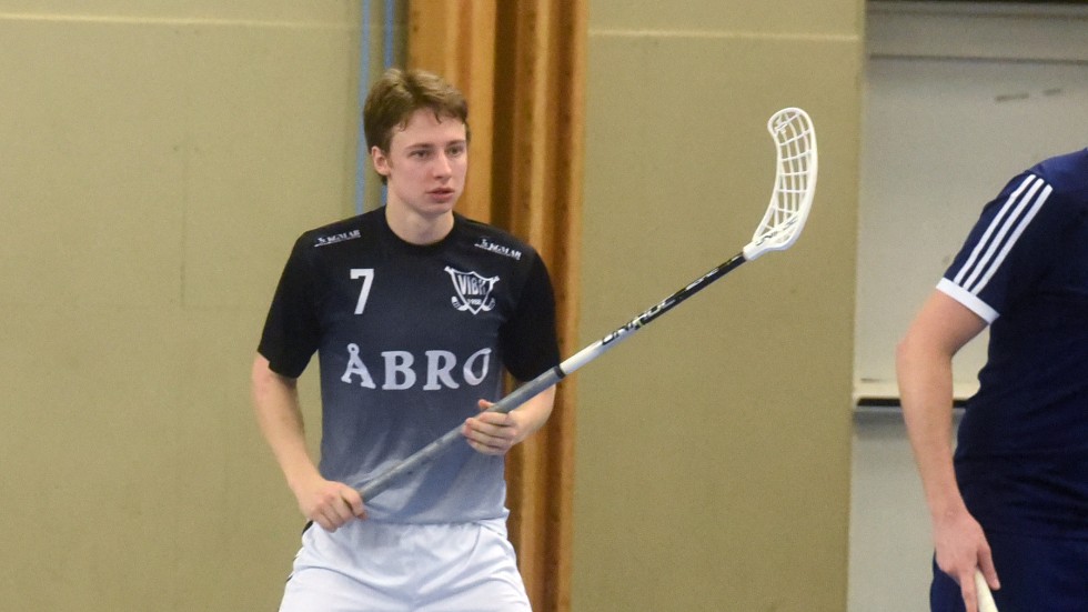Jack Fridh har börjat spela innebandy i division ett med Umeålaget Gimonäs.