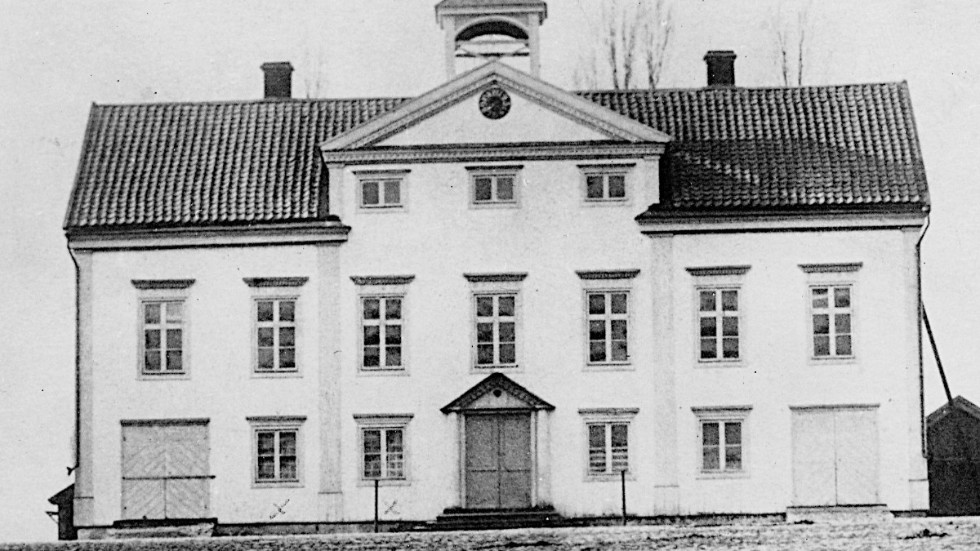 När koleran slog sina klor i Sverige förberedde sig Vimmerby - och väntade. Vimmerby rådhus utsågs till sjukstuga och vakter sattes ut för att hindra eventuellt sjuka att komma in i staden.