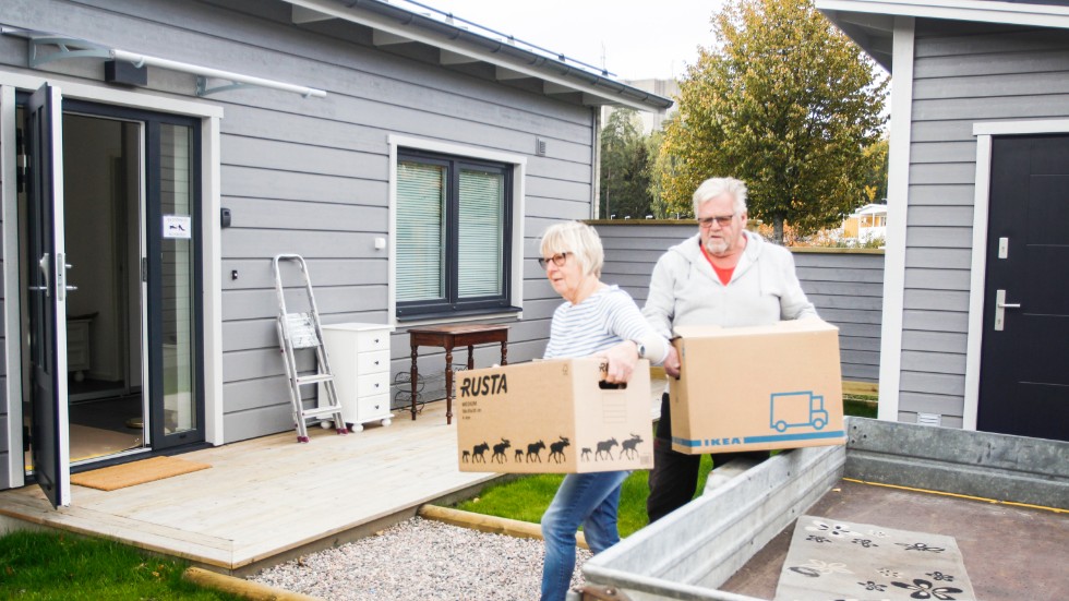 Birgitta Tegnér och Gunnar Hangvar flyttar in i nya kvarteret Havsörnen.
