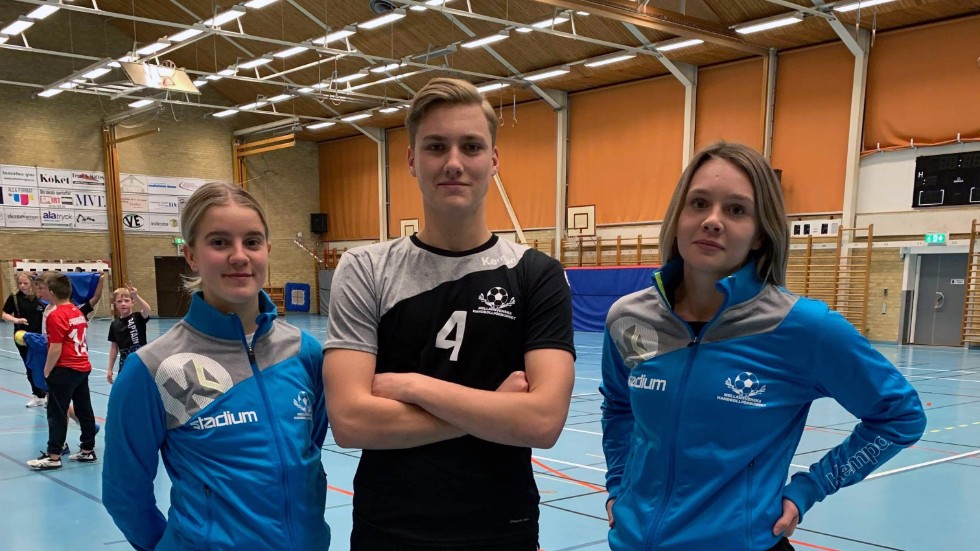 Vadstena HF har tre spelare med på handbollens TV-pucken, Sverigecupen, som spelas i Nyköping den här helgen. Lotta Tvedsjö, Isaac Lindell och Maja Särnehed är alla med i turneringen.