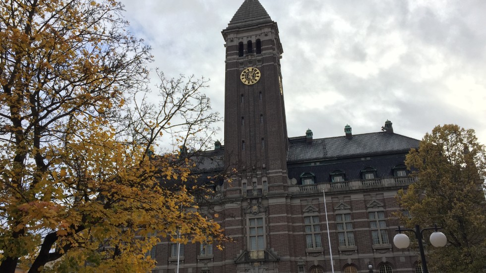 Den politiska ledningen i Norrköping har nu nyktrat till och inser att de haft en övertro till vad administration och ökade chefsnivåer kan åstadkomma, skriver signaturen Orolig medborgare.