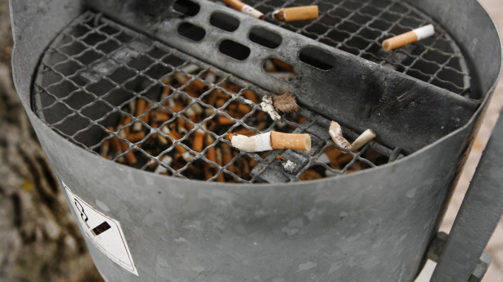 Philip Morris anser att Sveriges nya regering ska sätta upp ett mål om att stoppa all försäljning av cigaretter i Sverige. 