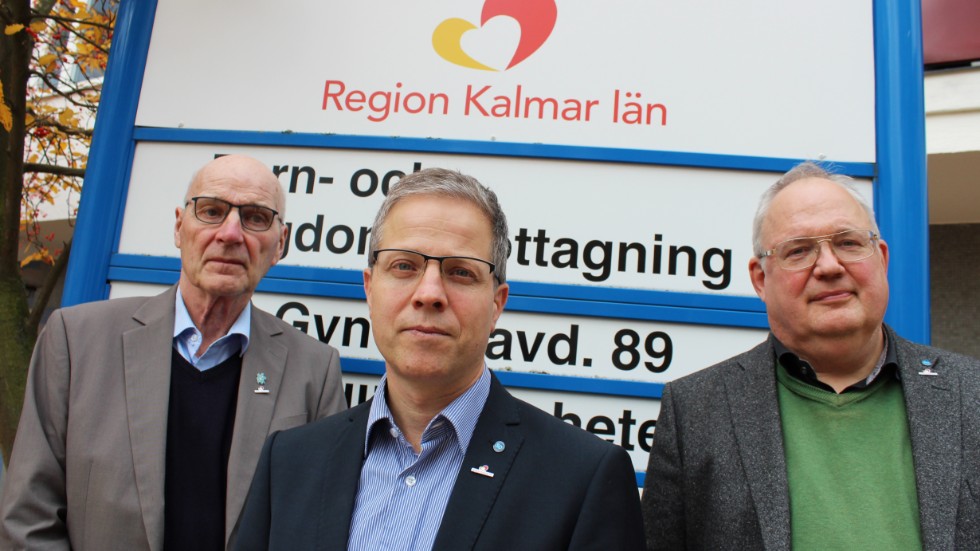 Sverigedemokraterna vill satsa mer på villkoren för personalen i vården. Från vänster: Claus Zaar, Martin Kirchberg och Bo Karlsson.