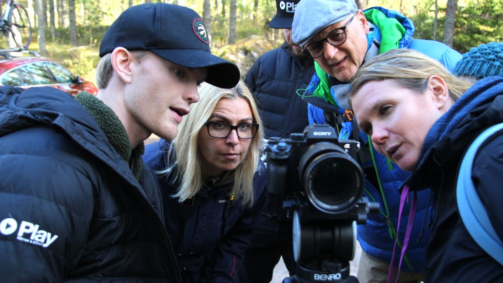 "Blev filmen bra?", frågar sig Alfred Rombo, Josefine Schön, Johan Egelius och Ulrika Sundberg som under måndagen var i Rimforsa för att filma marknadsföringsmaterial till EU-projektet Lakesperience.