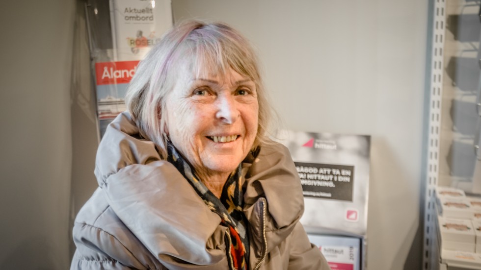 Margareta Blomqvist ska hämta 6 biljetter, varav en till hennes särbo som ska gå på OD-konsert för första gången. Själv har hon gått i cirka 10 års tid.