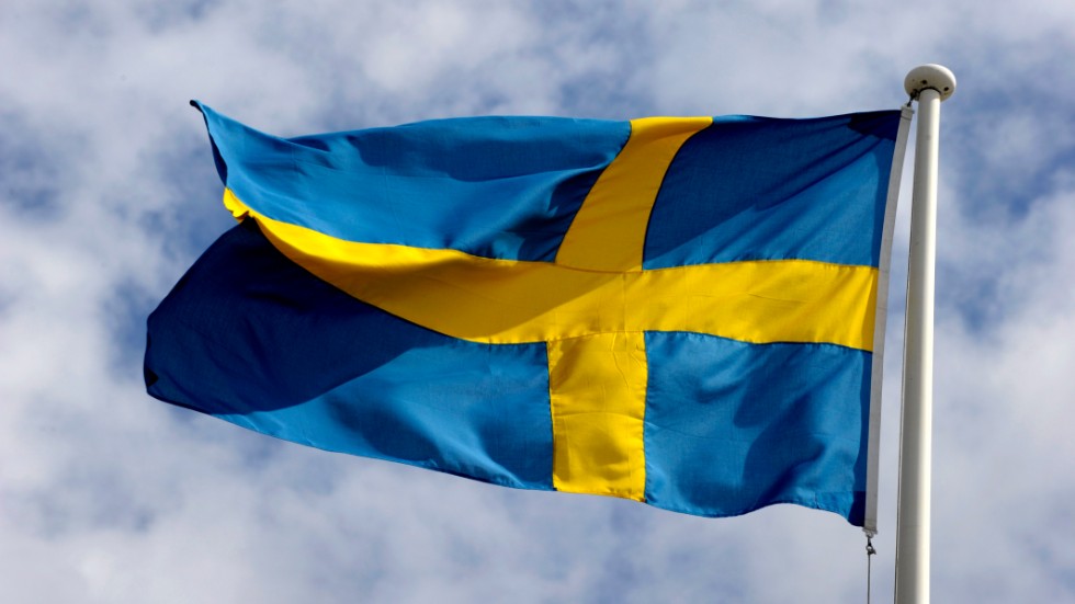 Dags att ansöka för den som vill ha svensk flagga eller fana 2020.