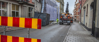 Gatan har stängts av för nytt arbete